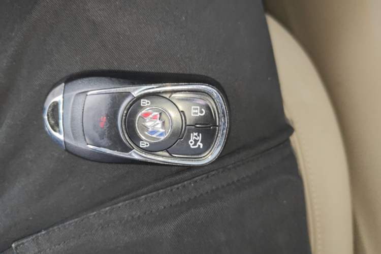 Used Buick Regal 2020 552T Elite Edition Vehicle Key