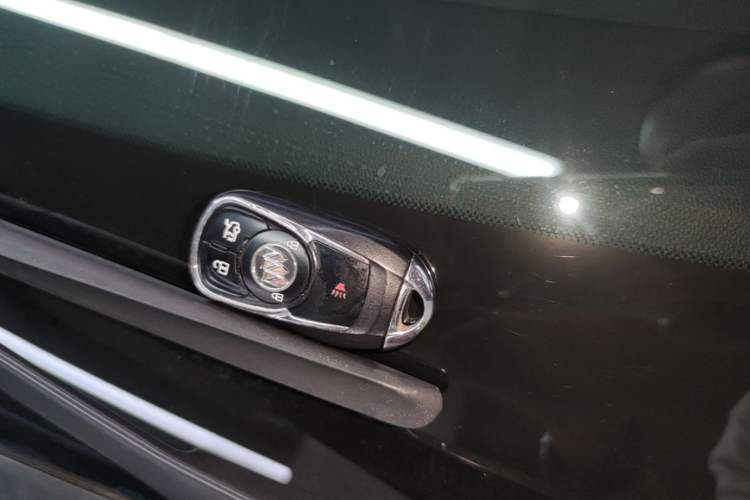Used Buick Regal 2020 552T Elite Edition Vehicle Key