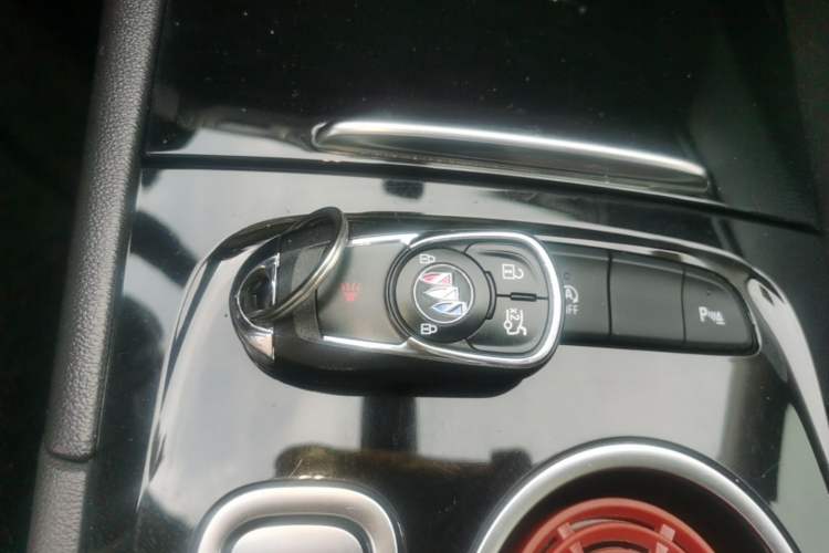 Used Buick Regal 2020 552T Luxury Version Vehicle Key