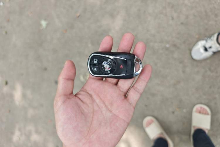 Used Buick Regal 2020 552T Elite Edition Vehicle Key