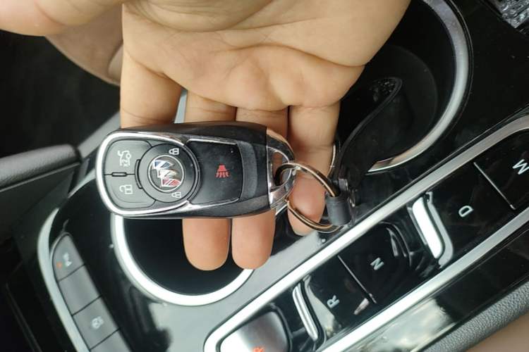 Used Buick Regal 2020 552T Luxury Version Vehicle Key