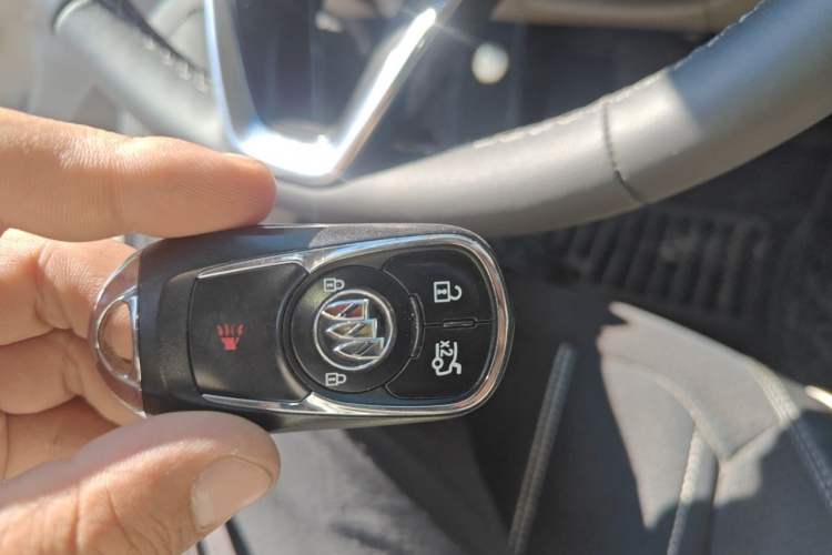 Used Buick Regal 2020 552T Elite Edition Vehicle Key