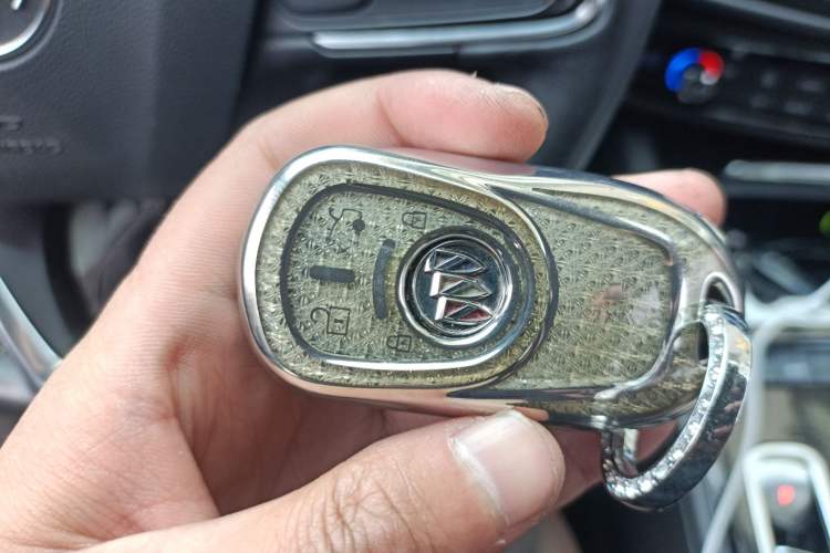 Used Buick Regal 2020 552T Luxury Version Vehicle Key