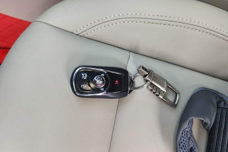 Used Buick Regal 2020 552T Elite Edition Vehicle Key
