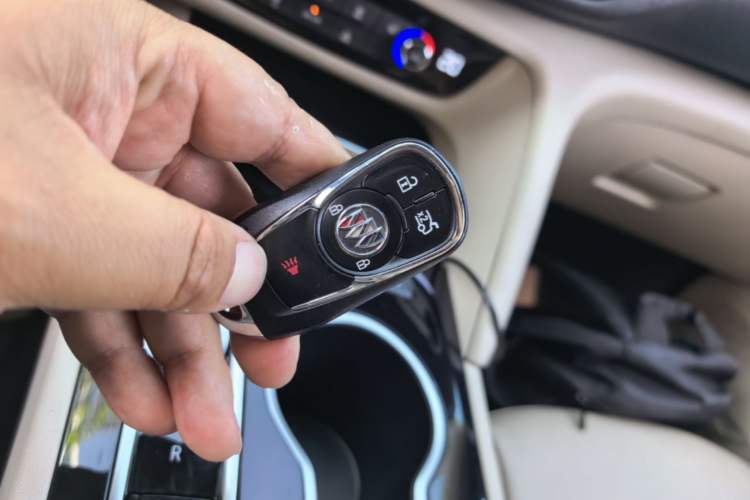 Used Buick Regal 2020 552T Elite Edition Vehicle Key