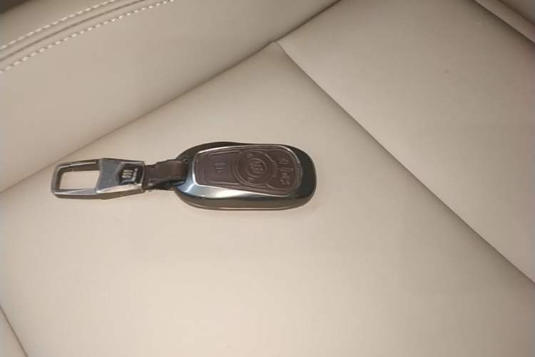 Used Buick Regal 2020 552T Elite Edition Vehicle Key