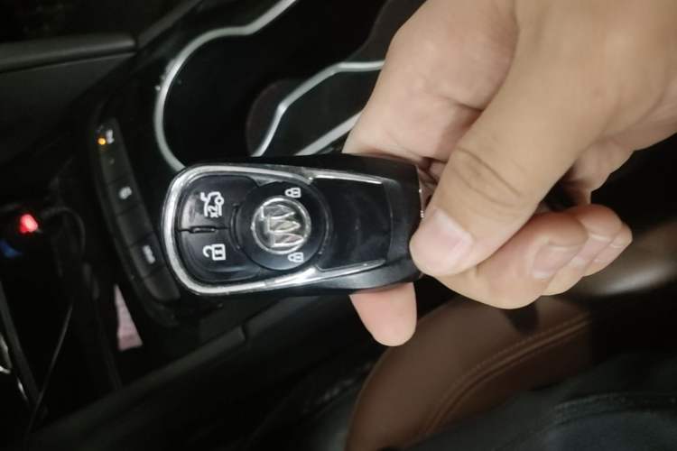 Used Buick Regal 2020 552T Luxury Version Vehicle Key