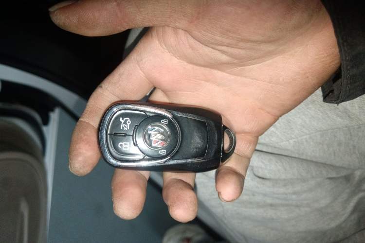 Used Buick Regal 2020 552T Elite Edition Vehicle Key