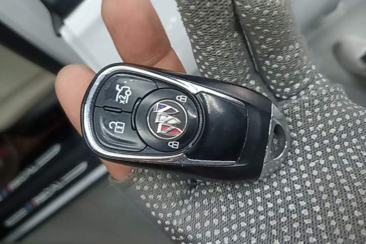 Used Buick Regal 2020 552T Elite Edition Vehicle Key