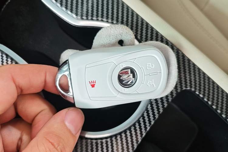 Used Buick Regal 2020 552T Elite Edition Vehicle Key