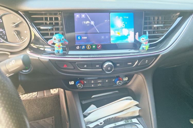 Used Buick Regal 2021 GS 28T Elite Model Audio And AC Panel