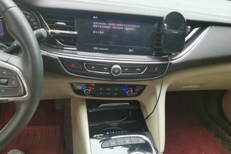 Used Buick Regal 2021 552T Elite Edition Audio And AC Panel