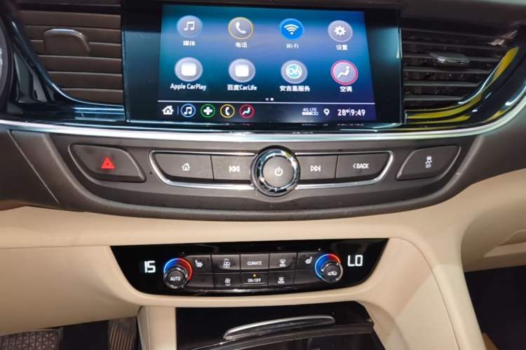 Used Buick Regal 2021 552T Elite Edition Audio And AC Panel