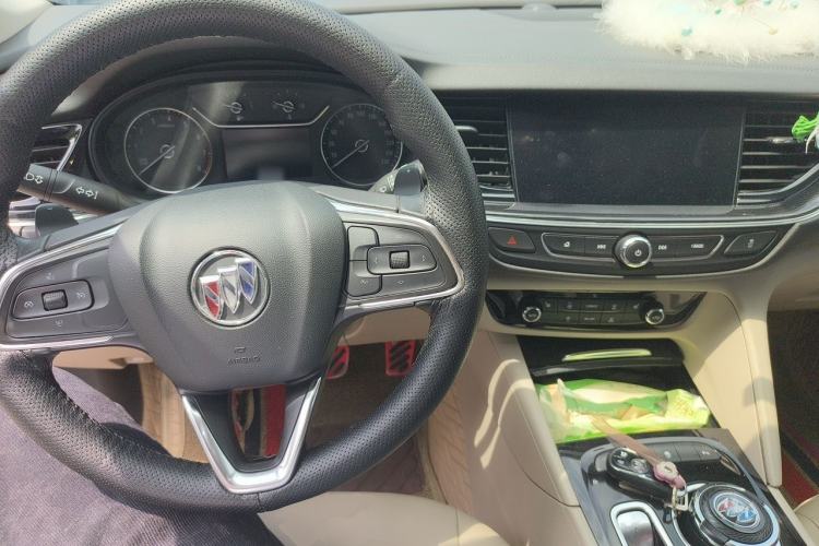 Used Buick Regal 2021 552T Elite Edition Center Console