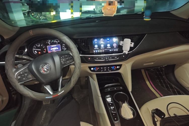 Used Buick Regal 2021 552T Elite Edition Center Console