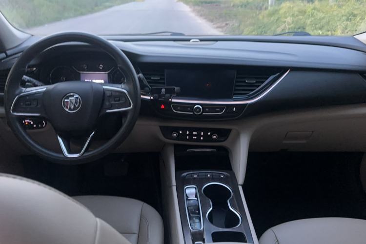 Used Buick Regal 2021 552T Elite Edition Center Console
