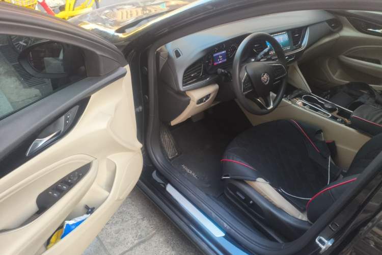 Used Buick Regal 2021 552T Elite Edition Driver Seat