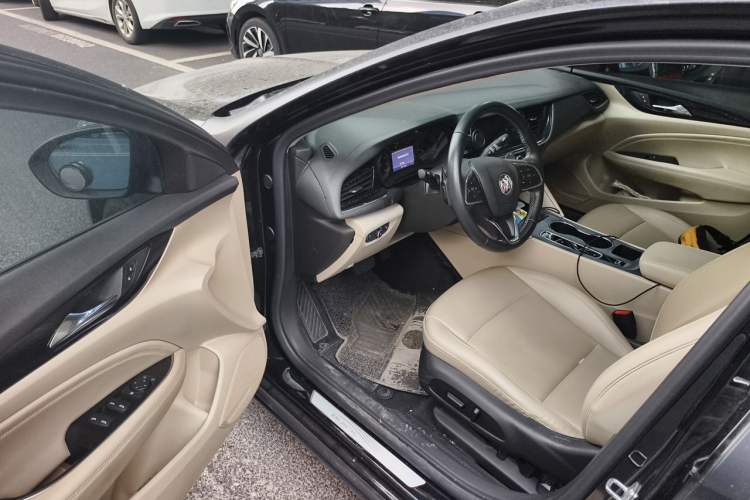 Used Buick Regal 2021 552T Elite Edition Driver Seat