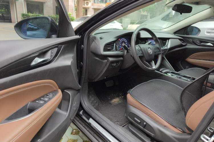 Used Buick Regal 2021 552T Elite Edition Driver Seat