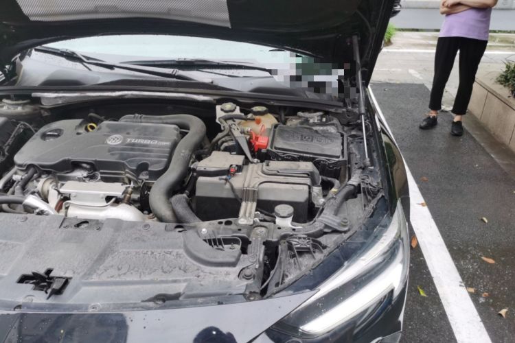 Used Buick Regal 2021 552T Elite Edition Engine Bay Left