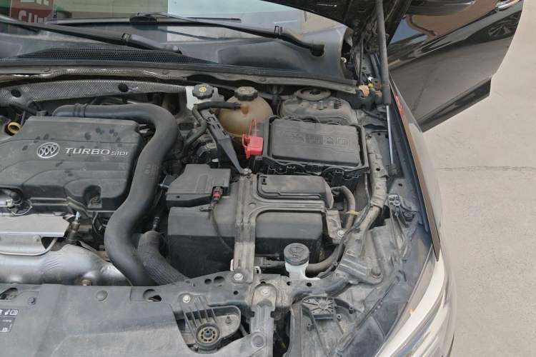 Used Buick Regal 2021 552T Elite Edition Engine Bay Left