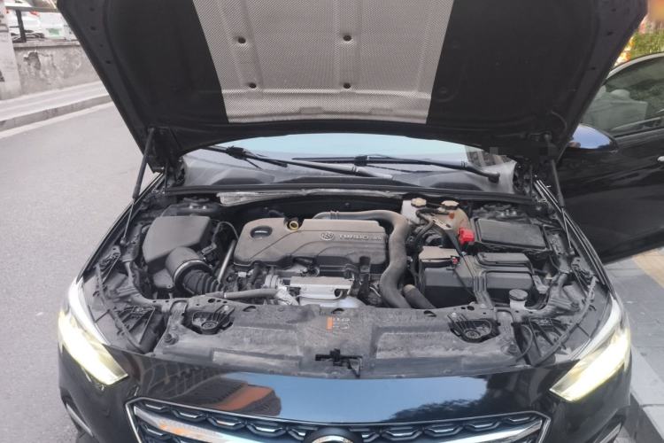 Used Buick Regal 2021 552T Elite Edition Engine Bay