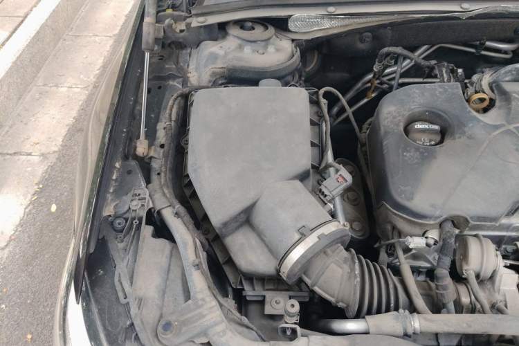 Used Buick Regal 2021 552T Elite Edition Engine Bay Right