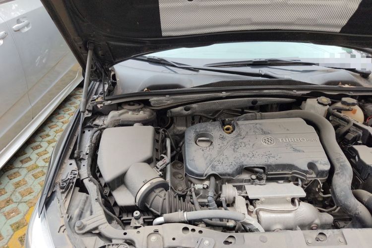 Used Buick Regal 2021 552T Elite Edition Engine Bay Right