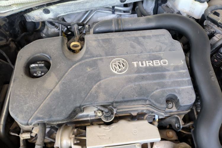 Used Buick Regal 2021 552T Elite Edition Engine Bay