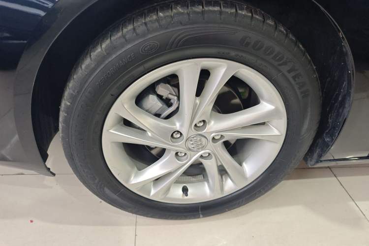 Used Buick Regal 2021 552T Elite Edition Exterior 4