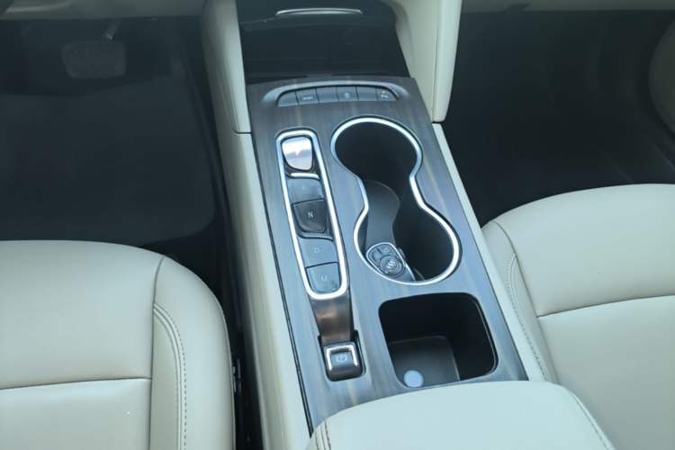 Used Buick Regal 2021 552T Elite Edition Gear Lever