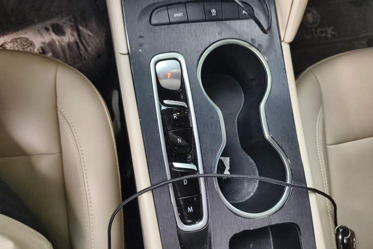Used Buick Regal 2021 552T Elite Edition Gear Lever