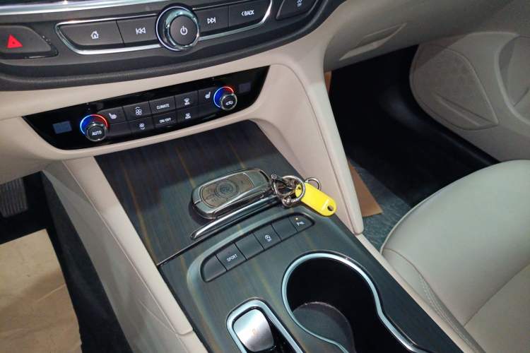 Used Buick Regal 2021 552T Elite Edition Interior 1