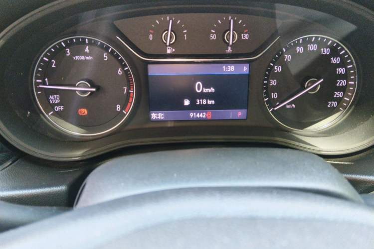 Used Buick Regal 2021 552T Elite Edition Odometer Close Up