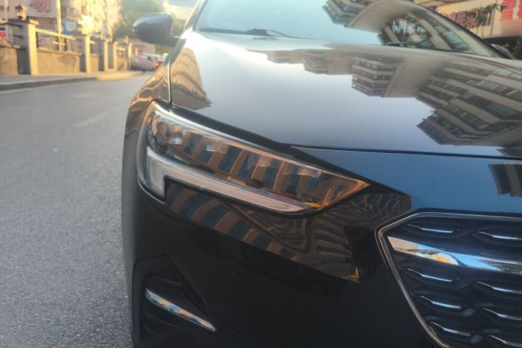 Used Buick Regal 2021 552T Elite Edition Right Front Headlight