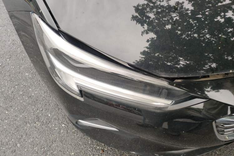 Used Buick Regal 2021 552T Elite Edition Right Front Headlight