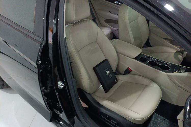 Used Buick Regal 2021 552T Elite Edition Right Front Seat