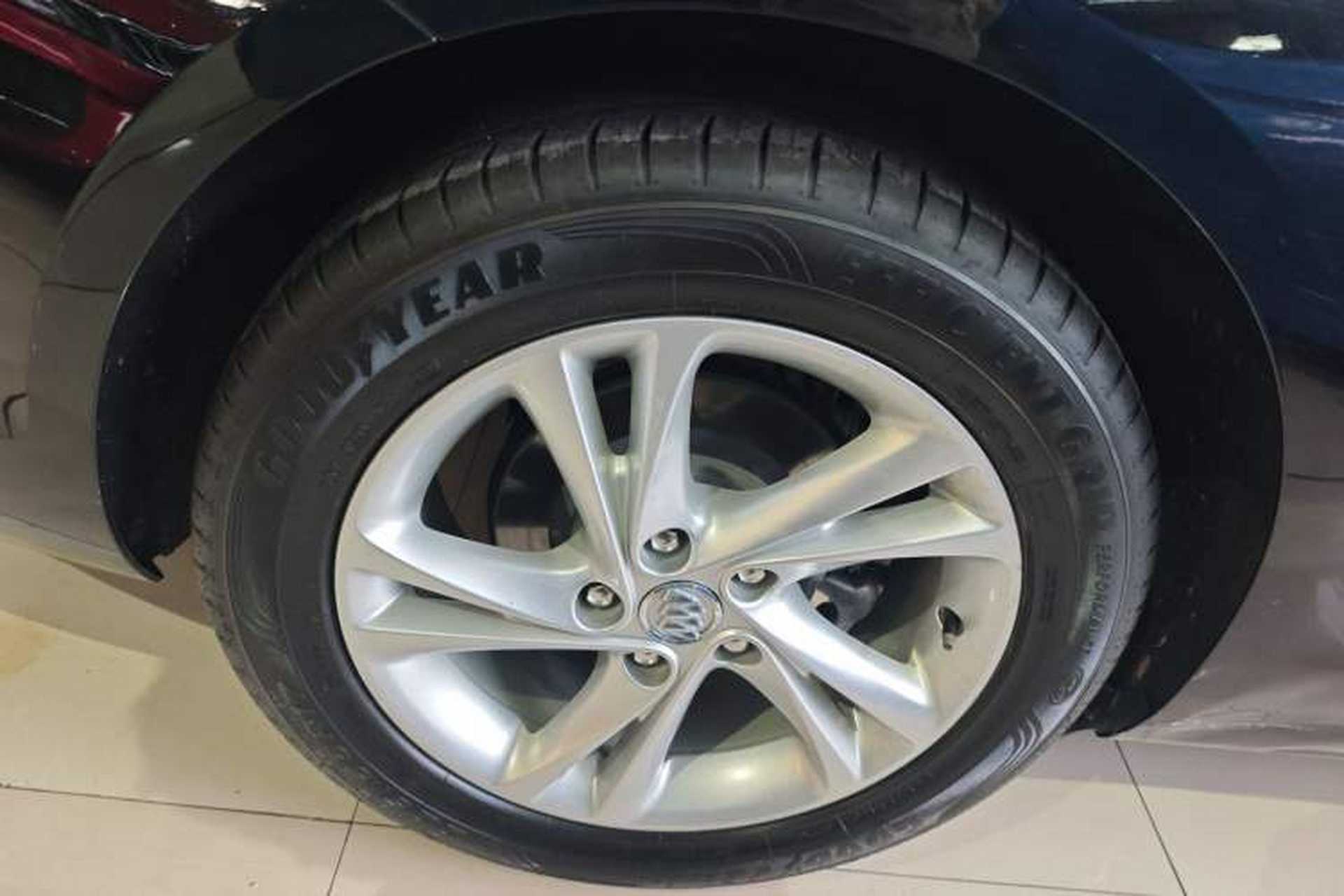 Used Buick Regal 2021 552T Elite Edition Right Rear Wheel Hub