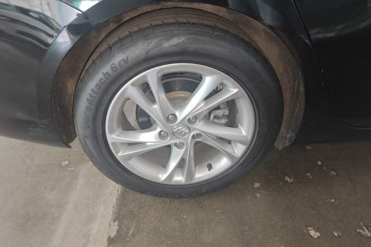 Used Buick Regal 2021 552T Elite Edition Right Rear Wheel Hub