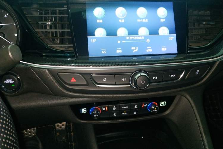 Used Buick Regal 2021 Facelifted GS 28T Elite Model Audio And AC Panel