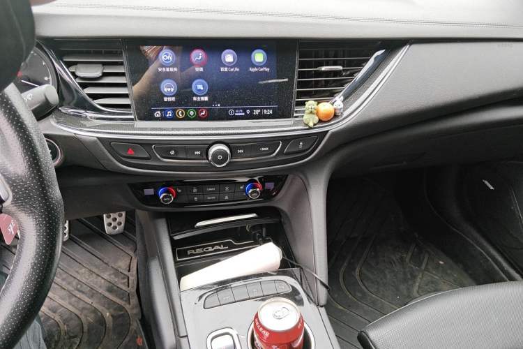 Used Buick Regal 2021 GS 28T Elite Model Audio And AC Panel