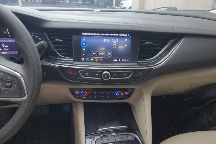 Used Buick Regal 2021 552T Elite Edition Audio And AC Panel