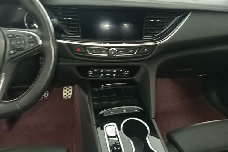 Used Buick Regal 2021 GS 28T Elite Model Audio And AC Panel