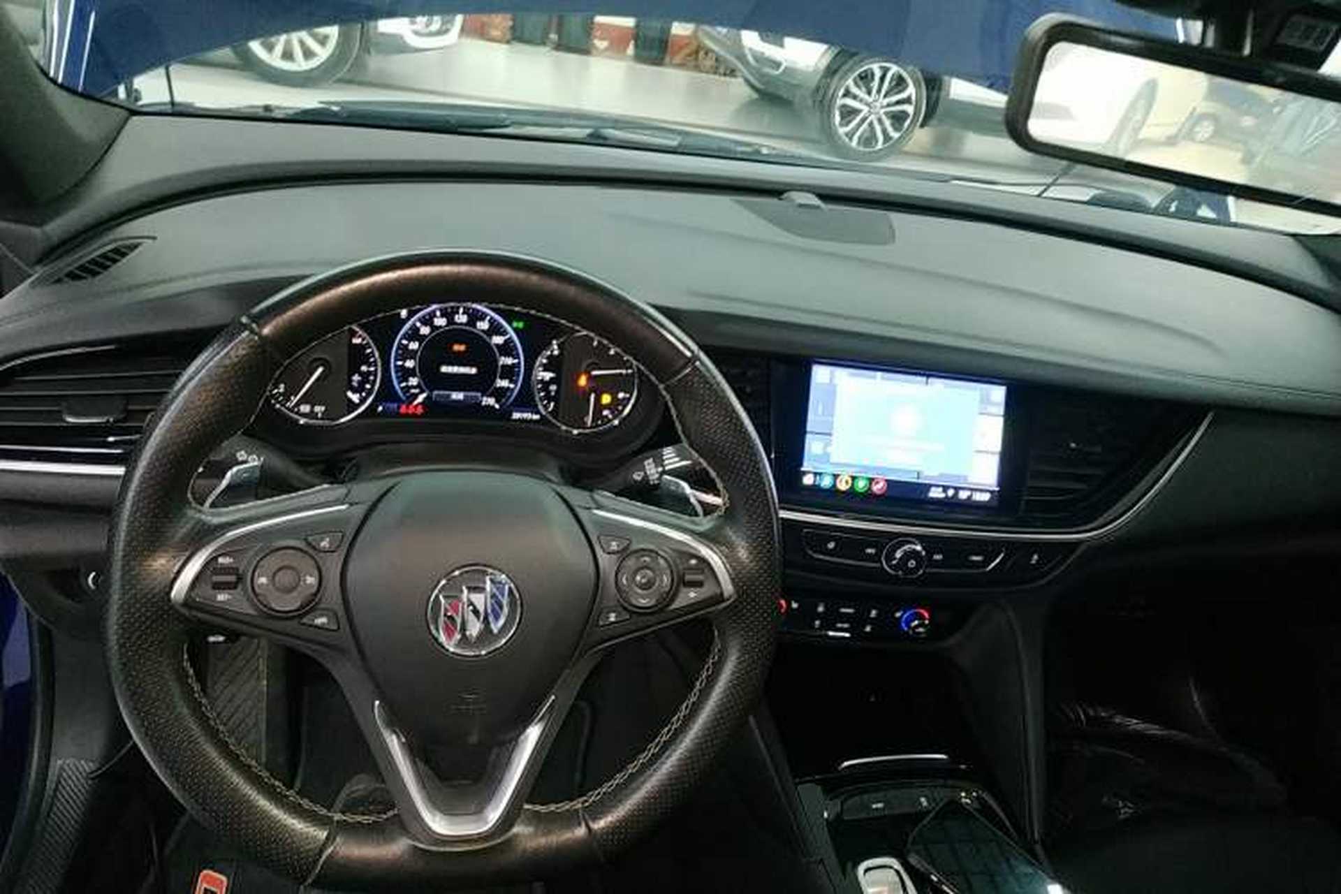 Used Buick Regal 2021 GS 28T Elite Model Center Console