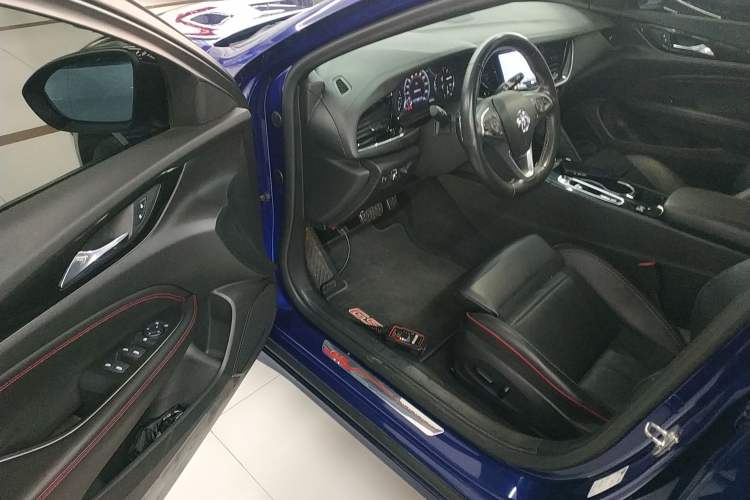 Used Buick Regal 2021 GS 28T Elite Model Driver Seat
