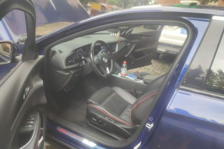 Used Buick Regal 2021 GS 28T Prestige Model Driver Seat