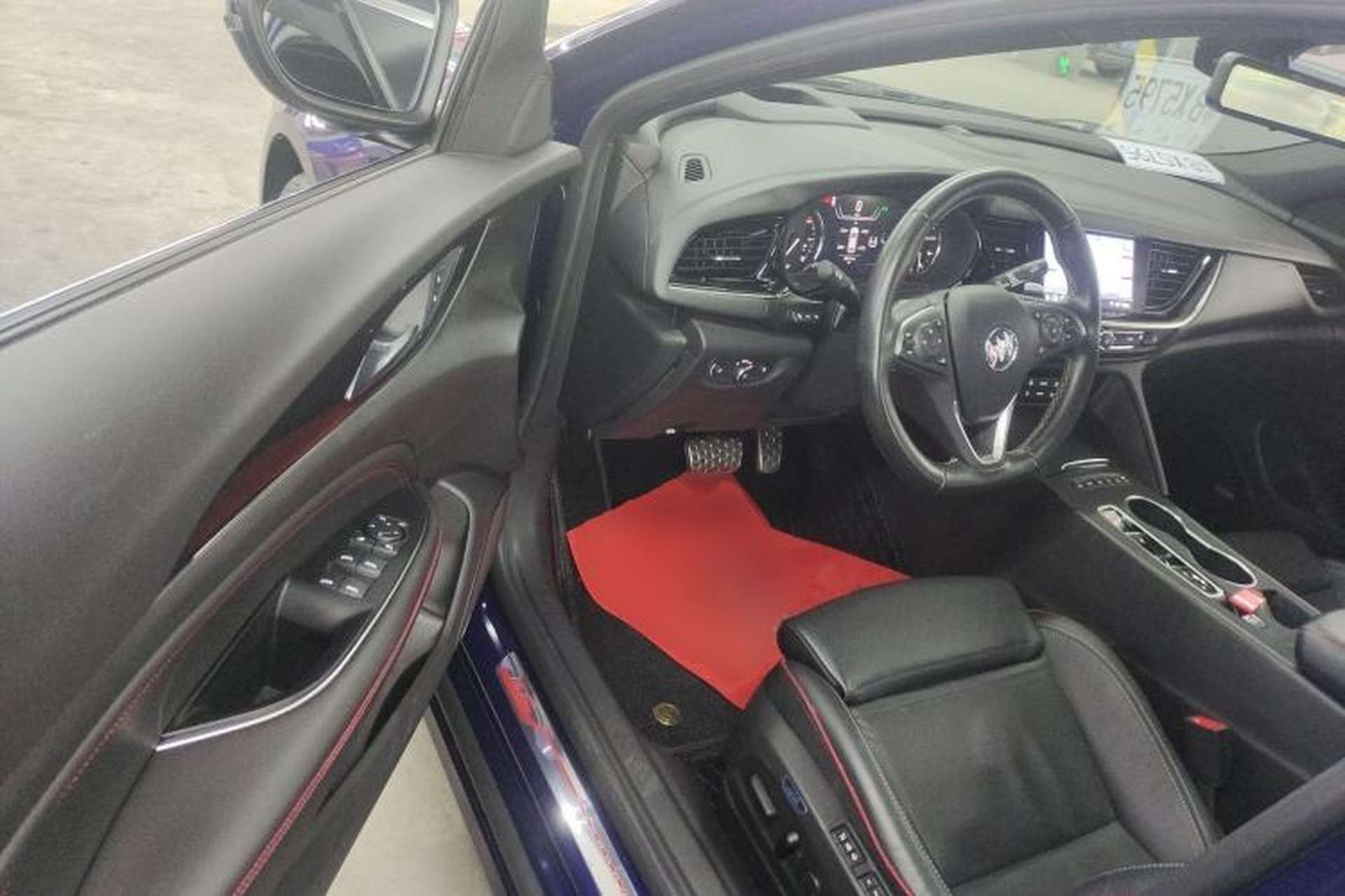 Used Buick Regal 2021 GS 28T Prestige Model Driver Seat