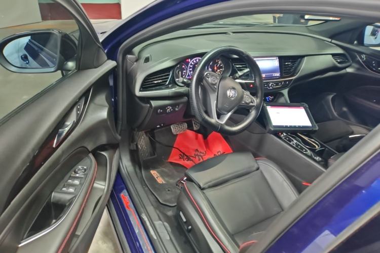 Used Buick Regal 2021 GS 28T Elite Model Driver Seat