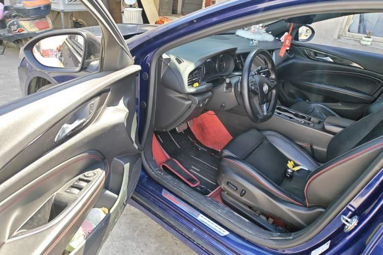 Used Buick Regal 2021 GS 28T Elite Model Driver Seat