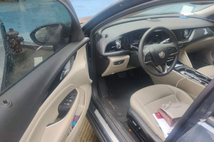 Used Buick Regal 2021 552T Elite Edition Driver Seat